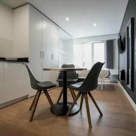 Apartman Bellevue 766 *